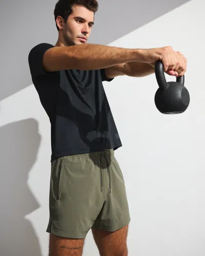 Abercrombie & Fitch Ypb Motiontek Retro Short In Green