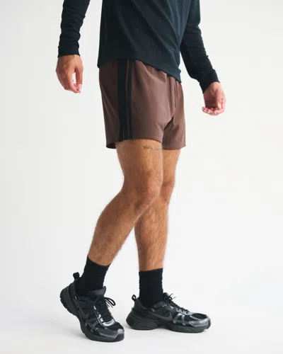 Abercrombie & Fitch Ypb Motiontek Retro Short In Brown