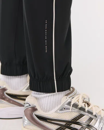 Abercrombie & Fitch Ypb Motiontek Cinched Hem Pant In Black