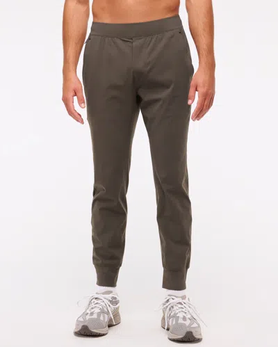Abercrombie & Fitch Ypb Freestyle Training Jogger In Green