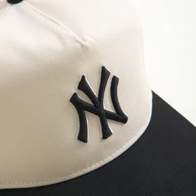 Abercrombie & Fitch New York Yankees '47 Hitch Cap In White