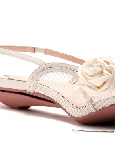 Vice Versa 95mm Blossom Rose-detail Pumps In White