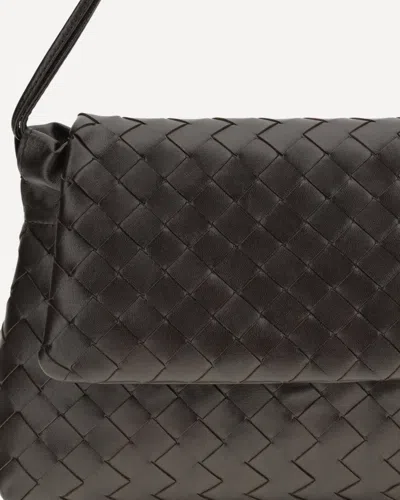 Bottega Veneta Woven Design Shoulder Bag In Black
