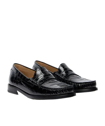 Stuart Weitzman Lottie Croc-effect Polished-leather Loafers In Black
