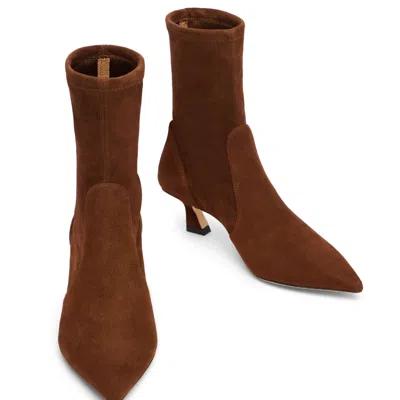 Stuart Weitzman Pointed Ankle Boots In Brown