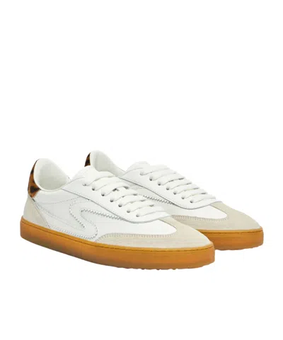 Stuart Weitzman Round-toe Low-top Casual Shoes In White