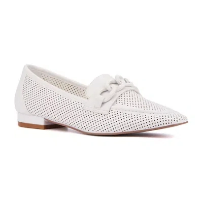 Torgeis Kalina Womens Square Closed Toe Loafers In White