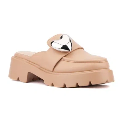 Olivia Miller Heartless Womens Moc Closed Toe Mules In Brown