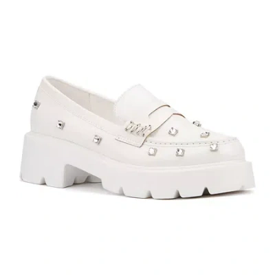 Olivia Miller Luscious Womens Moc Closed Toe Loafers In White