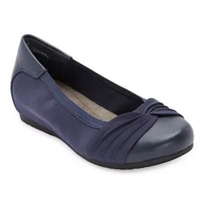 Baretraps Marcie Womens Round Closed Toe Slip-on Shoe In Blue