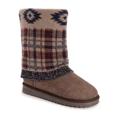 Muk Luks Womens Cheryl Boot Flat Heel Booties In Brown
