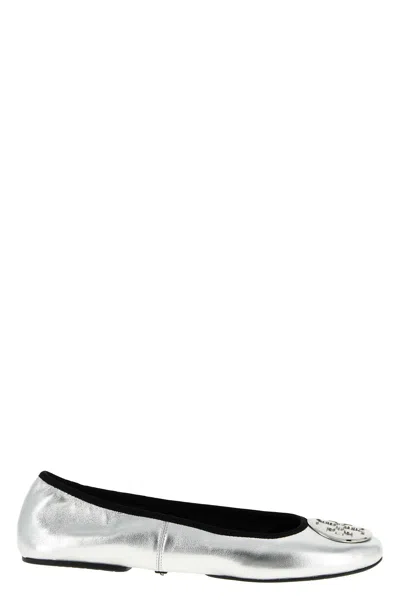 Tory Burch 'reva Travel' Ballet Flats In Silver
