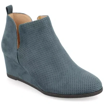 Journee Collection Womens Mylee Wedge Heel Booties In Blue