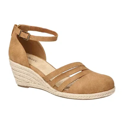 Easy Street Womens Daytona Wedge Sandals In Brown