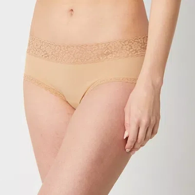 Ambrielle Everyday Hipster With Lace Trim Panty In Sand