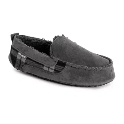 Muk Luks Mens Moccasin Slippers In Gray