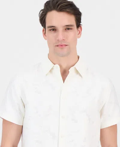 Guess Men's Alden Clip Jacquard Short-sleeve Woven Button-front Shirt In White