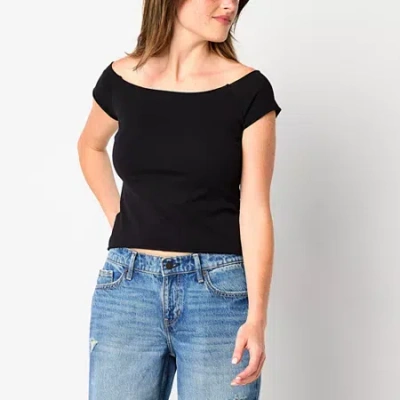 Arizona Off The Shoulder Womens Juniors Boat Neck Short Sleeve T-shirt In Black