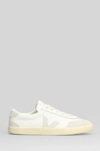 Veja Volley O.t Sneakers In White Suede And Leather In White