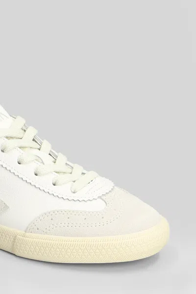 Veja Volley O.t Sneakers In White Suede And Leather In White
