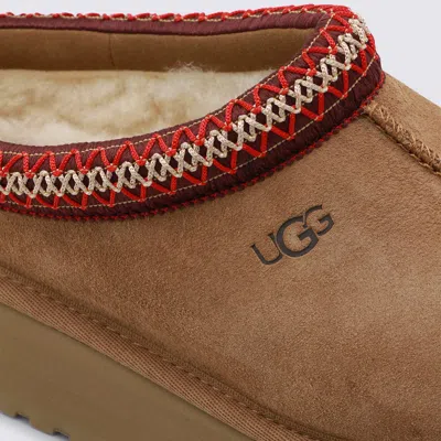 Ugg Chestnut Flats In Brown