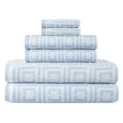 Liz Claiborne Signature Plush Logo Bath Towel In Blue