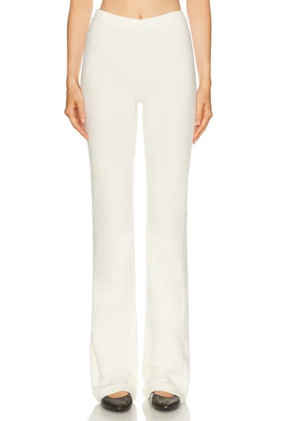 Skims Ski Lounge Fleece Pant In White