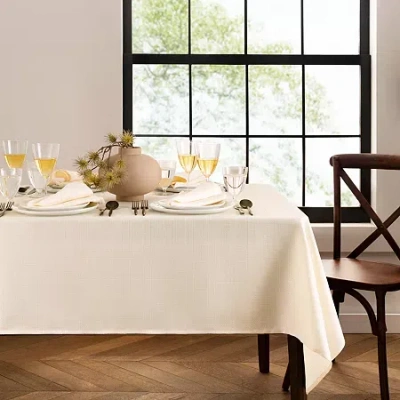 Elrene Home Fashions Water & Stain Resistant Laurel Tablecloth In Sand