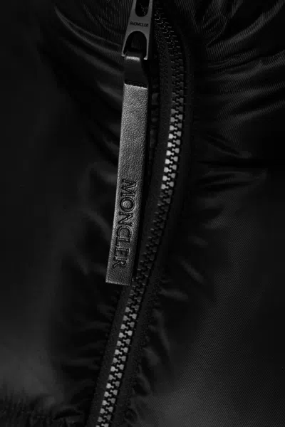 Moncler Byrone Logo Down Jacket In Black