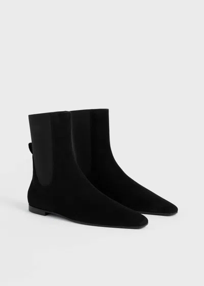 Totême Suede Chelsea Boots In Black