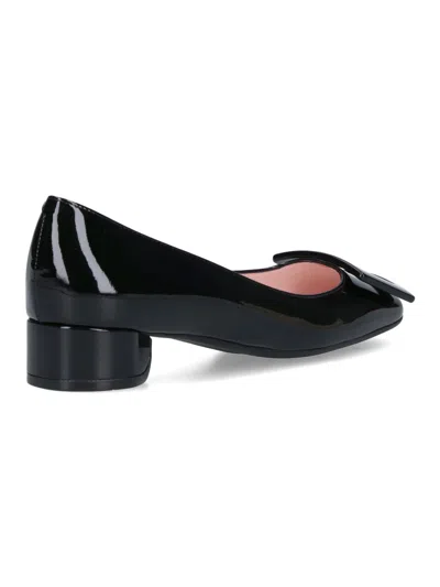 Roger Vivier Roundy 25 Ballet Flats In Black