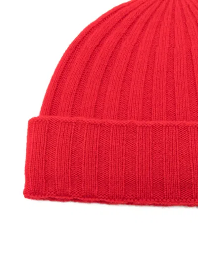 Totême Ribbed Cashmere Beanie In Red