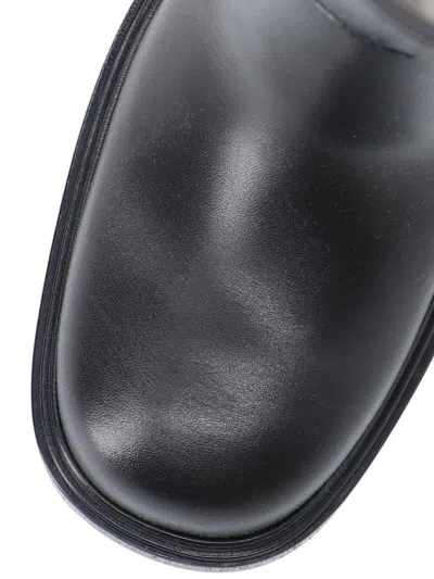 Gucci Below-the-knee Round Toe Leather Boot In Black