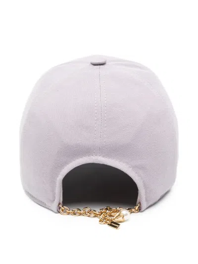 Chloé Baseball Cap With Chain Detail And Curved Brim In Purple