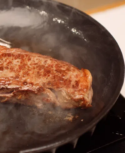 Fireup Cookware Rapid Heat Enameled Cast Iron 10" Frying Pan With Lid In Black