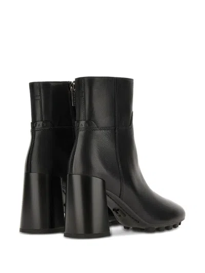 Hogan H695 Leather Ankle Boots In Black