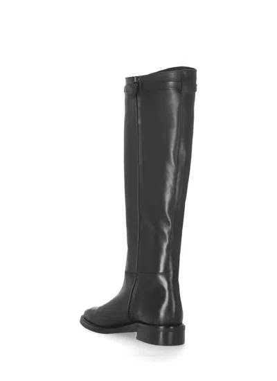 Julie Dee Leather Boots In Black