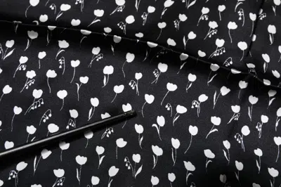 Pre-owned Dolce & Gabbana Black Floral Silk Square Wrap Shawl Women's Scarf ()