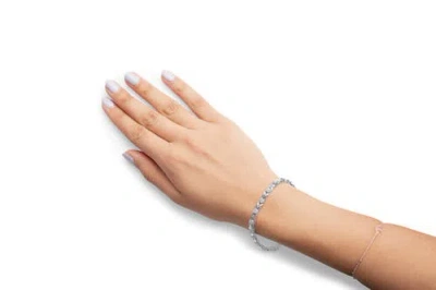 Haus Of Brilliance 10k White Gold 1.00 Cttw Diamond Floral Cluster And X-link 7.25" Bracelet In Metallic