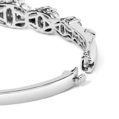 Haus Of Brilliance 14k White Gold 2 1/2 Cttw Diamond Graduating Floral Cluster Bangle Bracelet In Metallic