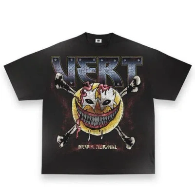 Retrovert Vert Smiley Tee In Black