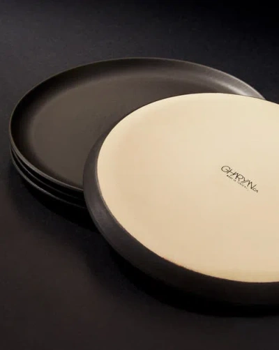 Gharyan Stoneware Minimalist Dinnerware Set In Black