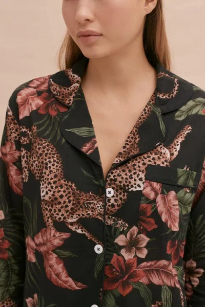 Desmond & Dempsey Long Pajama Set In Animal Print