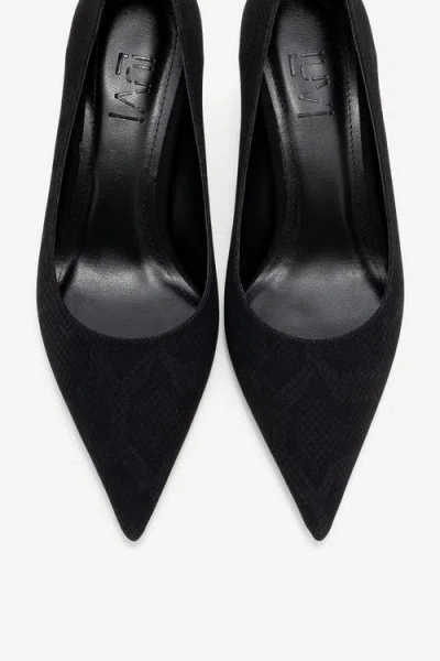 Prologue Shoes Marcus Pointed Toe Pump In Multi