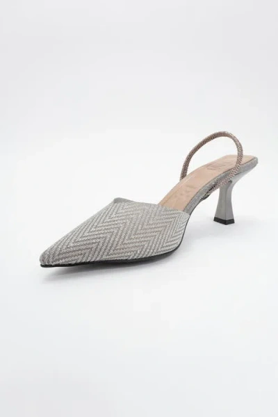 Prologue Shoes Renos Pointed Toe Pump In Animal Print