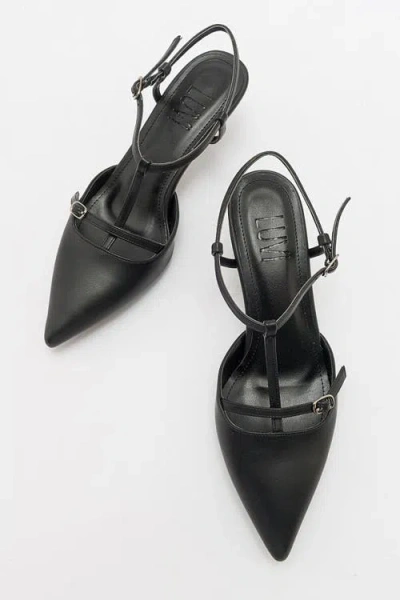 Prologue Shoes Frans Pointed Toe Pump In Multi