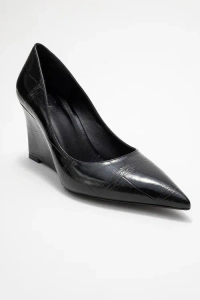 Prologue Shoes Puera Pointed Toe Wedge Pump In Multi