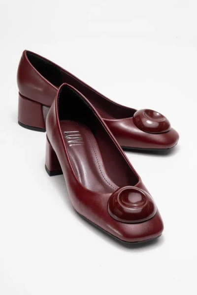 Prologue Shoes Mila Buckle Square Toe Block Heel Pump In Burgundy