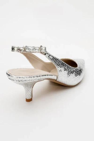 Prologue Shoes Value Pointed Toe Pump In Silver
