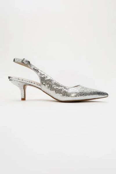 Prologue Shoes Value Pointed Toe Pump In Silver